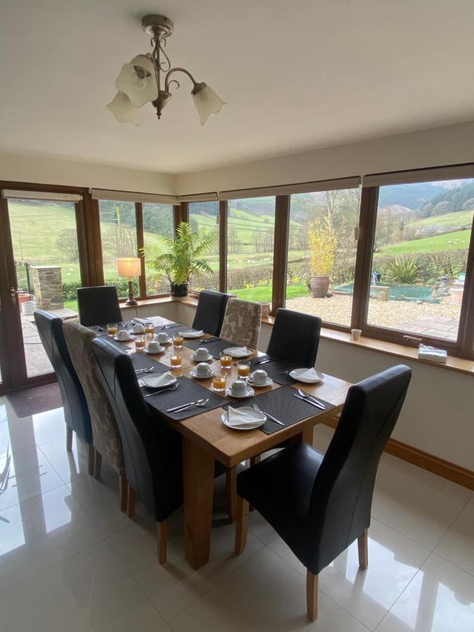Abbey-Cwmhir Laurel Bank B&B 외부 사진