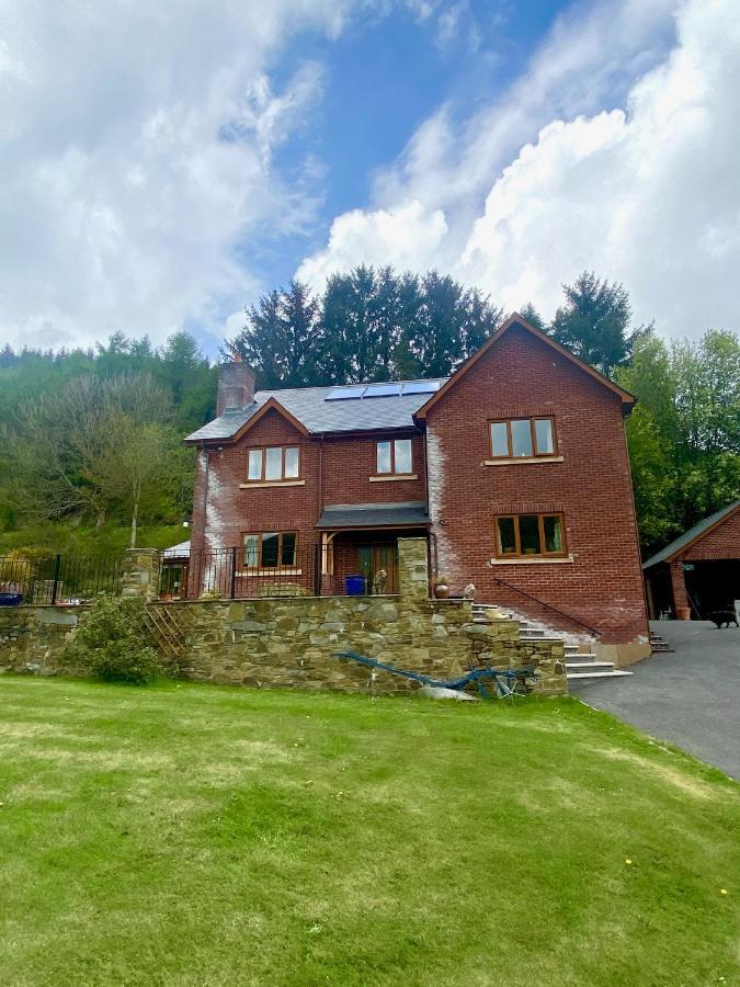 Abbey-Cwmhir Laurel Bank B&B 외부 사진
